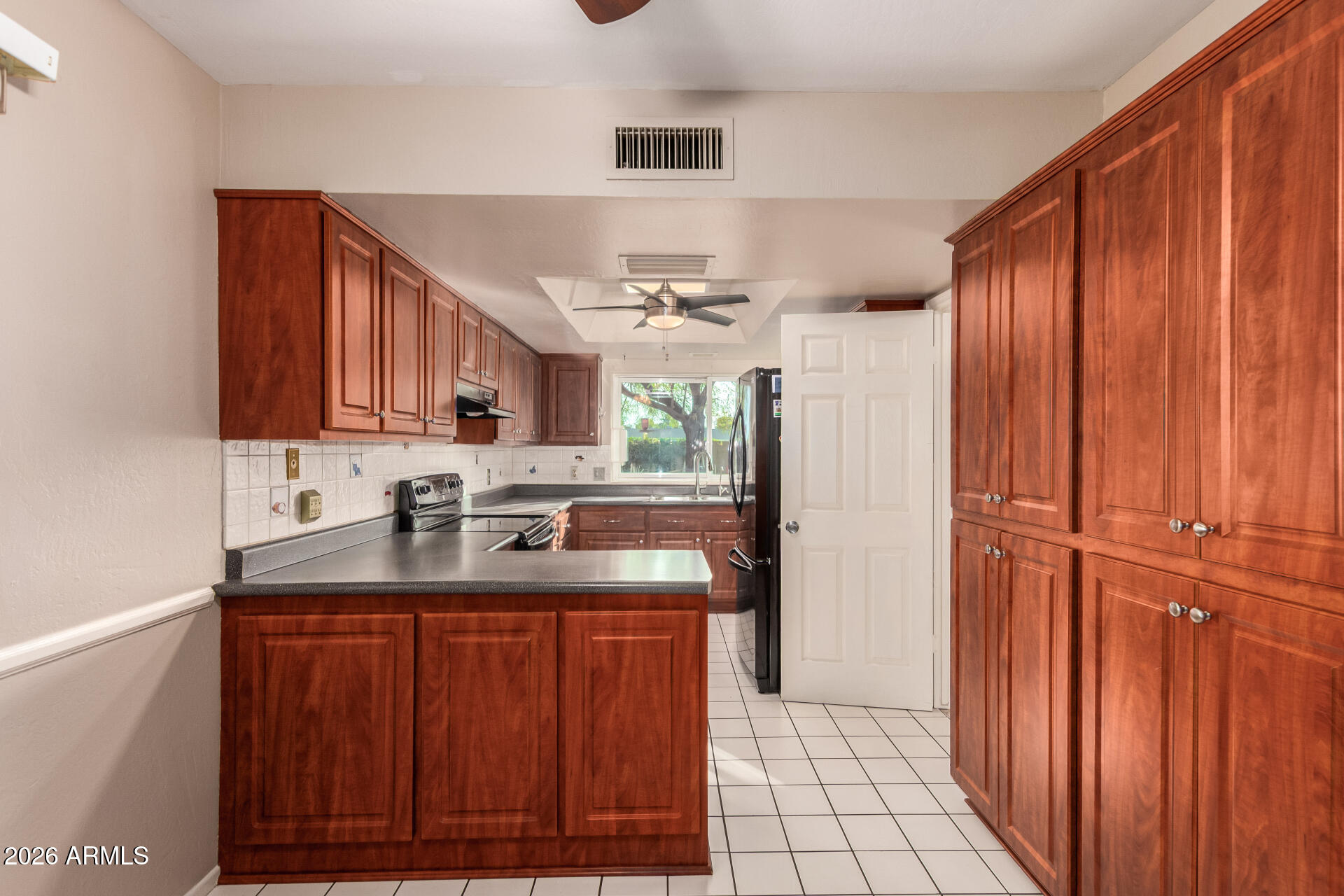 2113 W BENTRUP Street