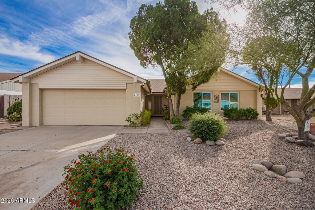 Photo of 2113 W Bentrup Street, Chandler, AZ 85224 (MLS # 6959579)