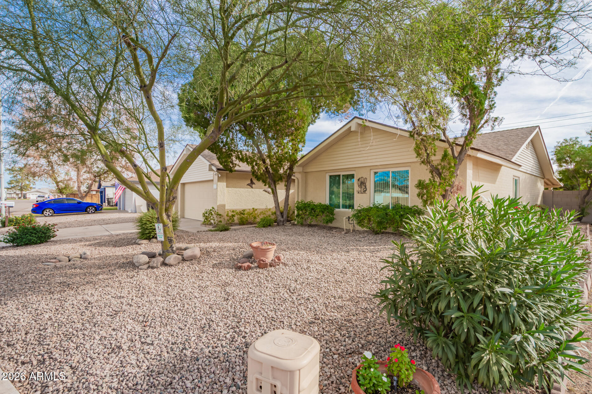 2113 W BENTRUP Street