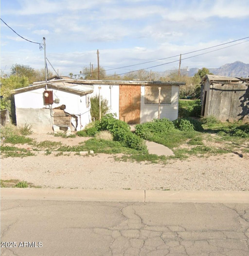 Photo of 405 N Washington Street, Eloy, AZ 85131 (MLS # 6854812)