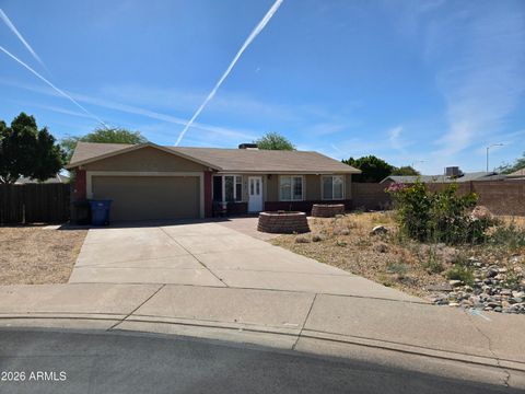 Photo of 1814 N Edgewater Circle, Mesa, AZ 85207 (MLS # 7019518)