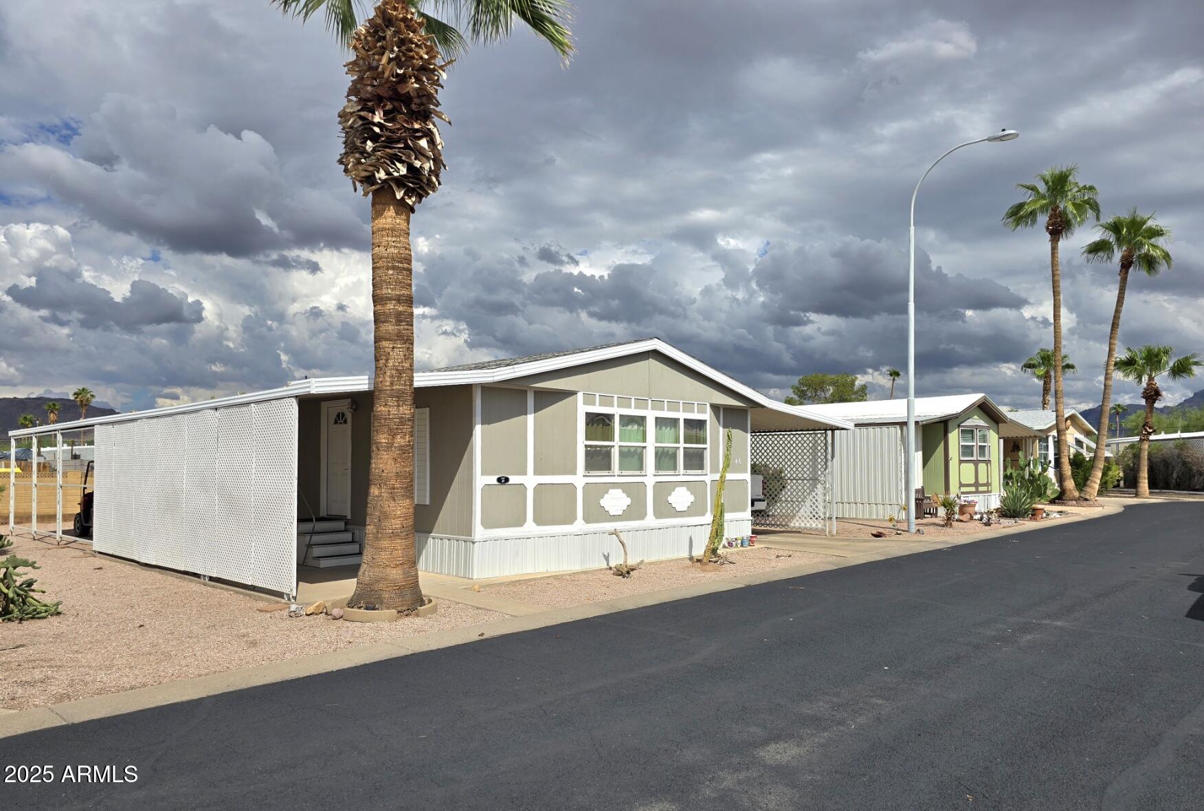 2900 W Superstition Boulevard 46