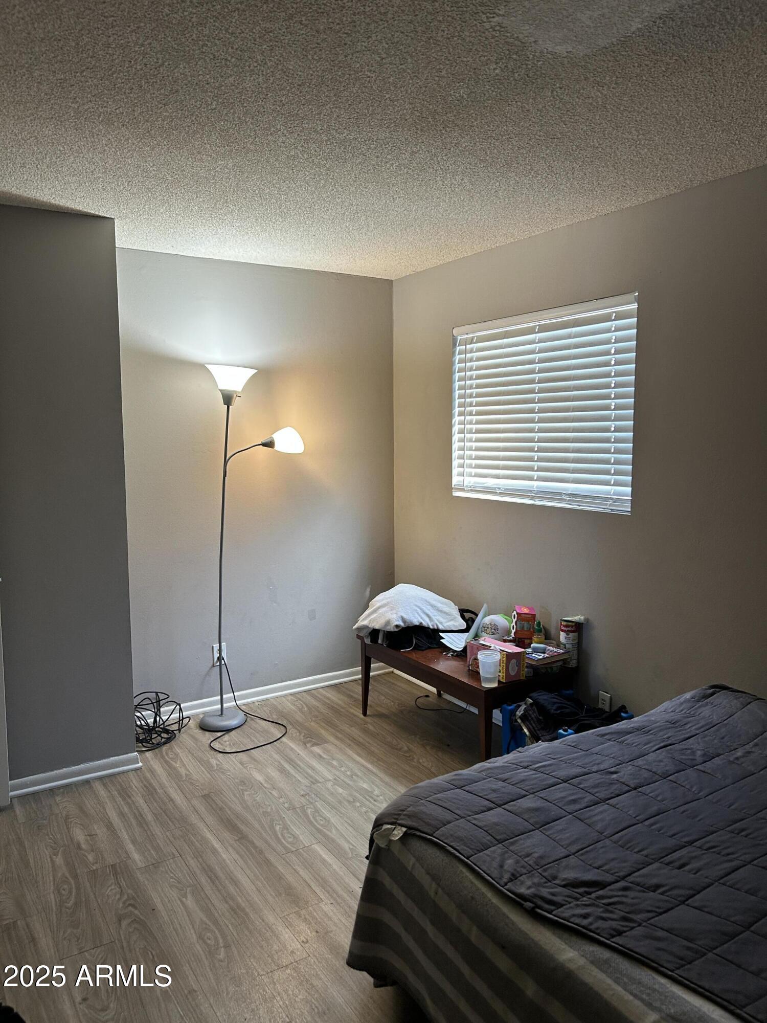 3230 E PINCHOT Avenue 32