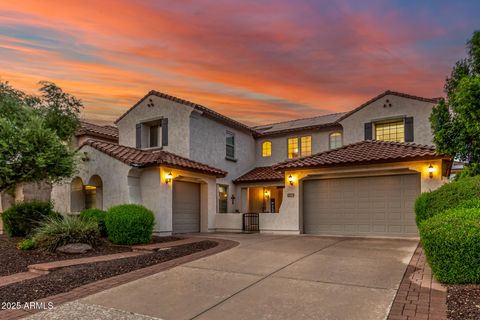 5606 W CAVEDALE Drive Phoenix AZ 85083