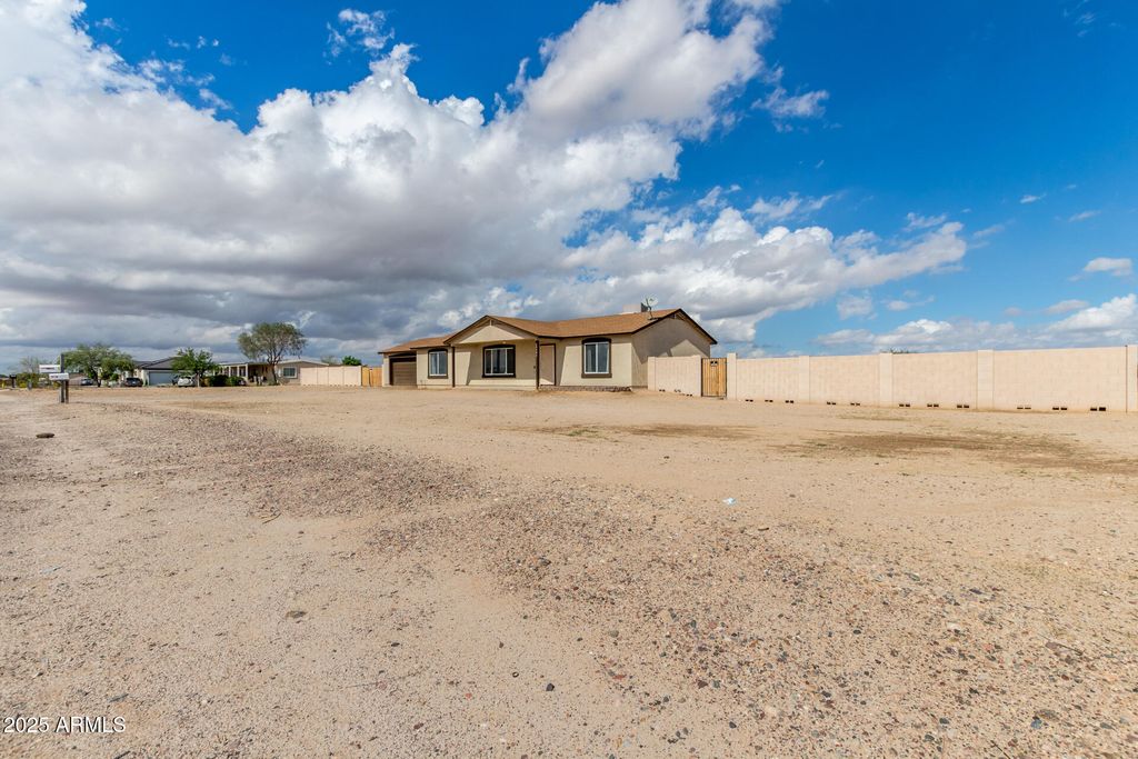 Photo of 30504 W Roosevelt Street, Buckeye, AZ 85396 (MLS # 6933358)