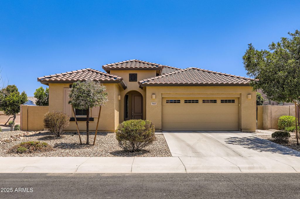 Photo of 7665 W Fetlock Trail, Peoria, AZ 85383 (MLS # 6971278)