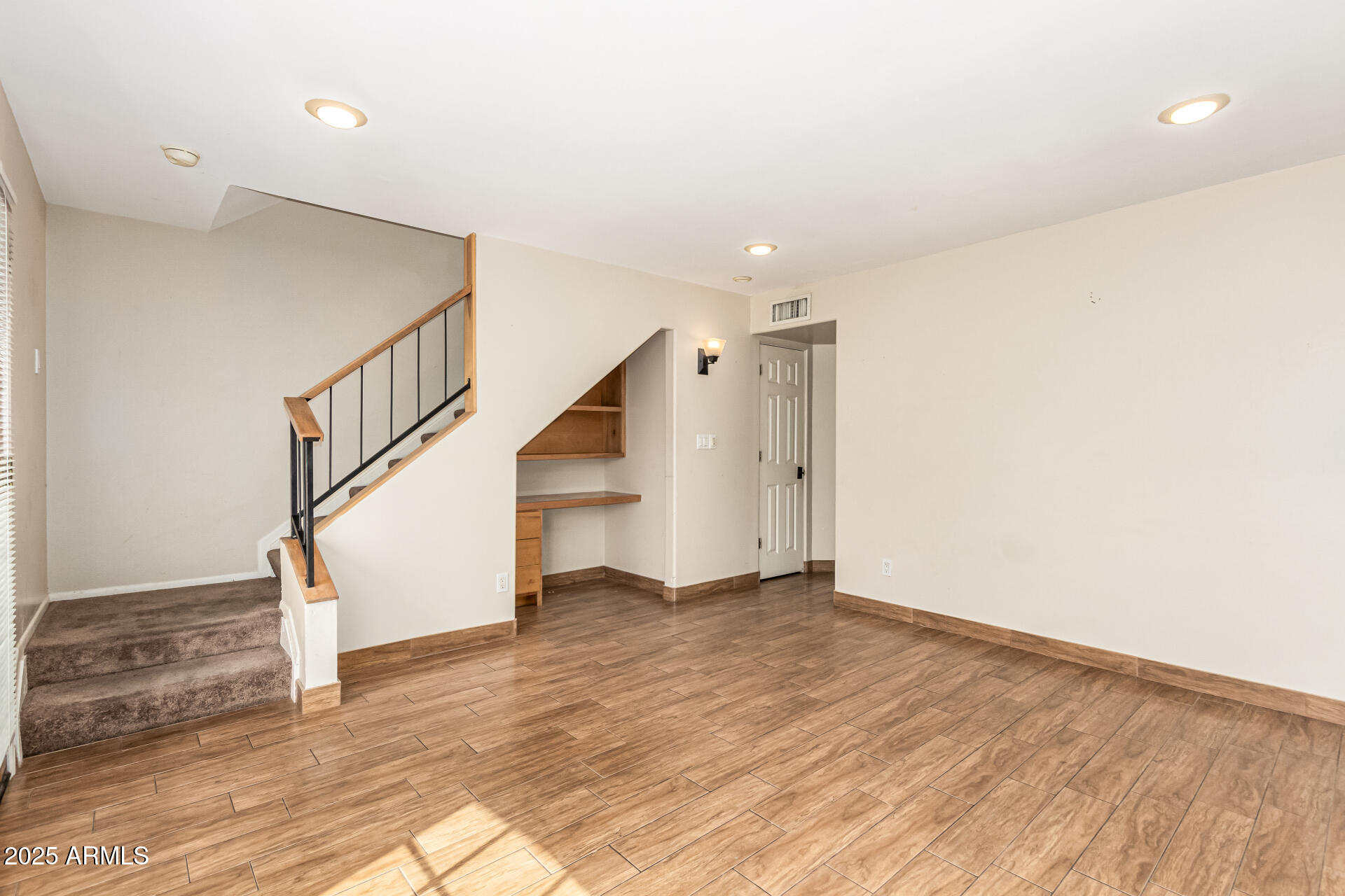 4438 E BELLEVIEW Street