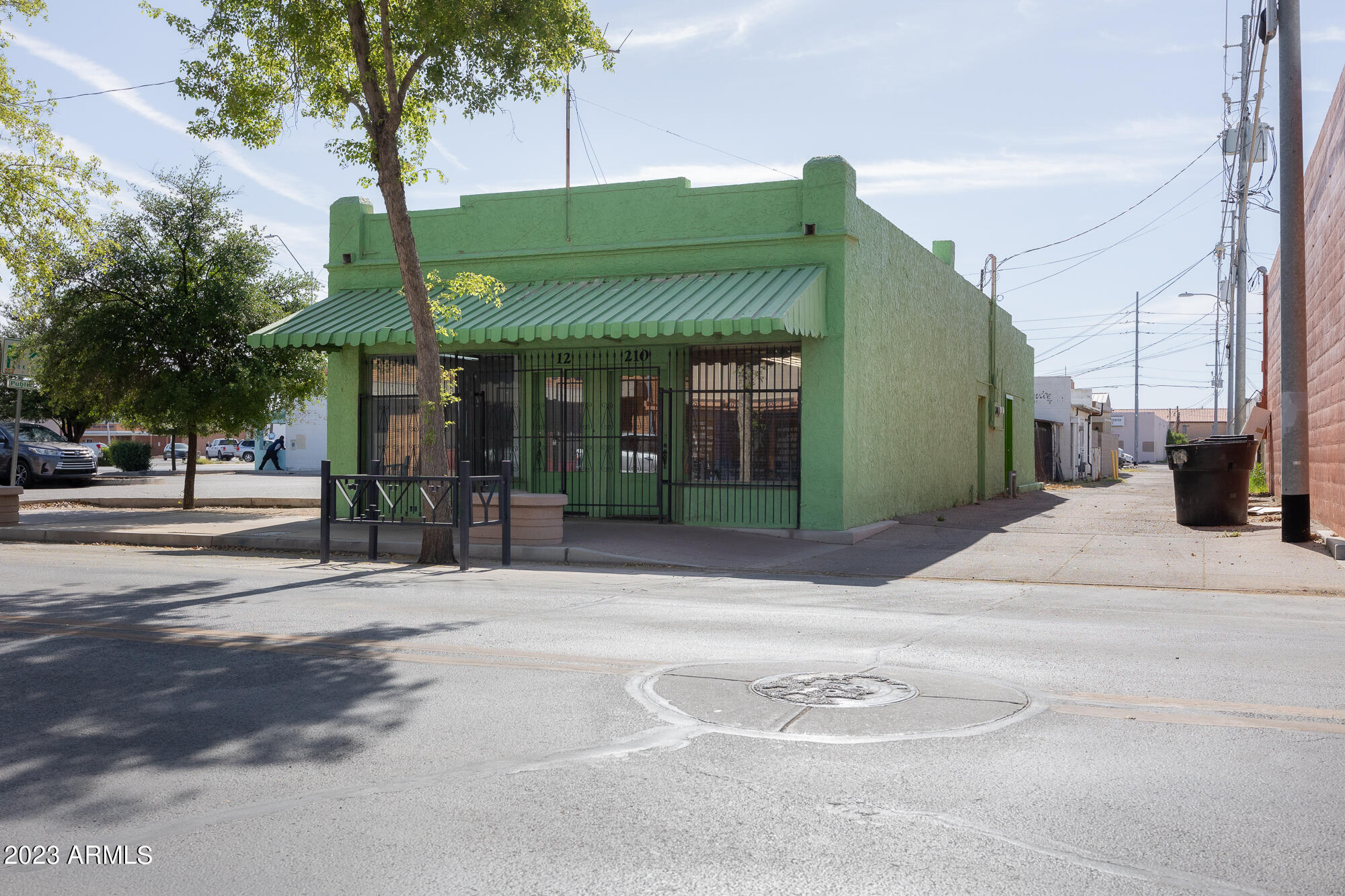 210 N FLORENCE Street