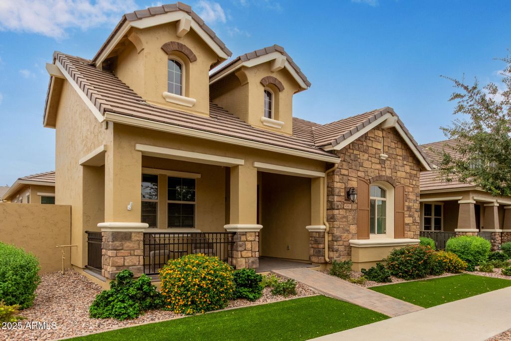 Photo of 4543 E Skousen Street, Gilbert, AZ 85295 (MLS # 6931797)