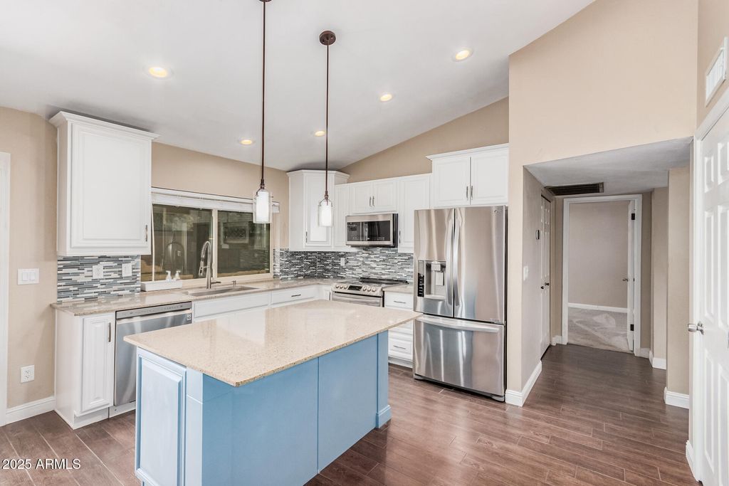 Photo of 6210 W Desert Hills Drive, Glendale, AZ 85304 (MLS # 6923479)