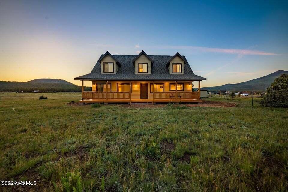 6555 N CHAMBERS Drive