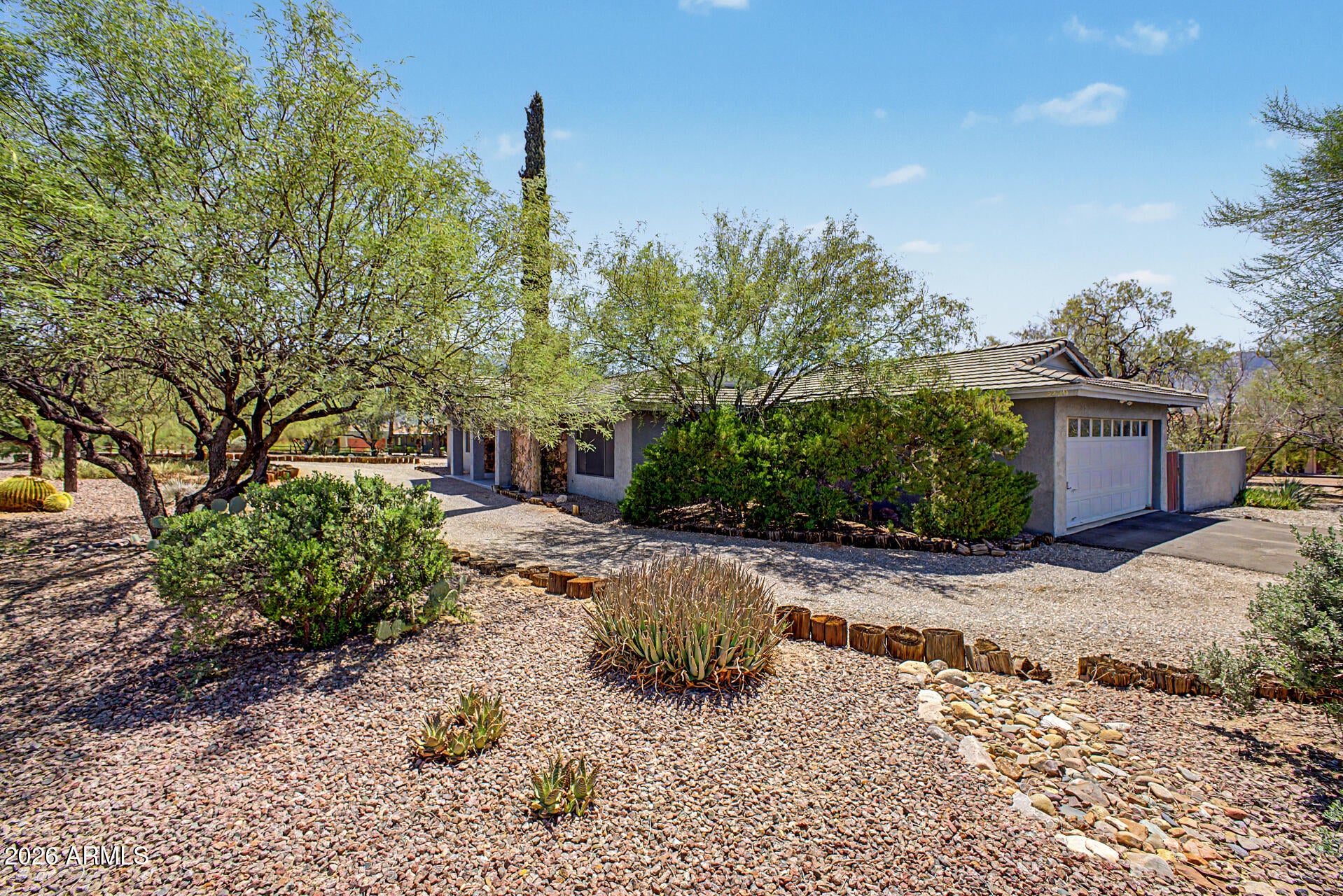 3220 E LONE COYOTE Trail