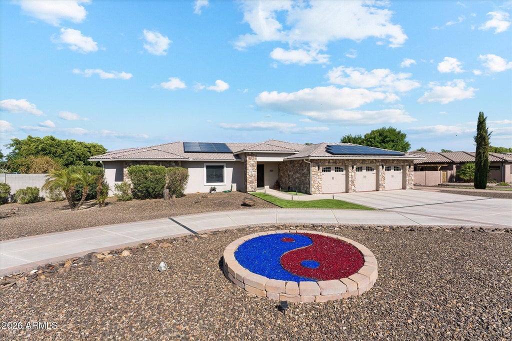 Photo of 4923 N 188th Avenue, Litchfield Park, AZ 85340 (MLS # 7064675)