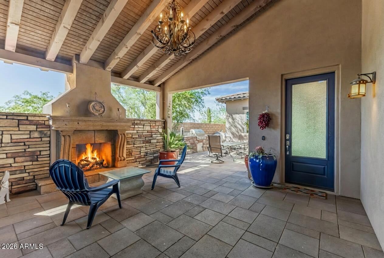 8712 E EASTWOOD Circle