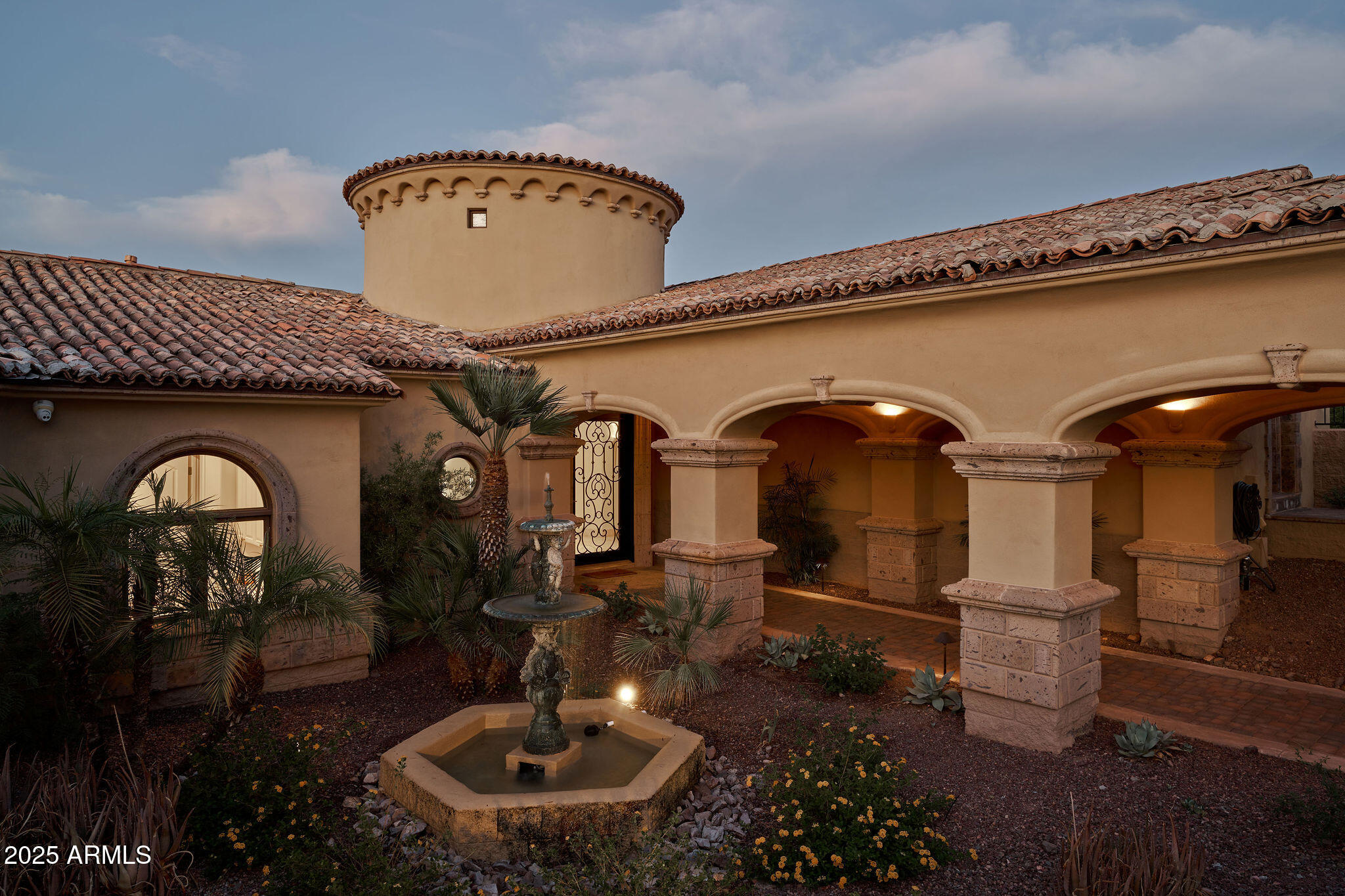 4490 E VALLEY VISTA Lane