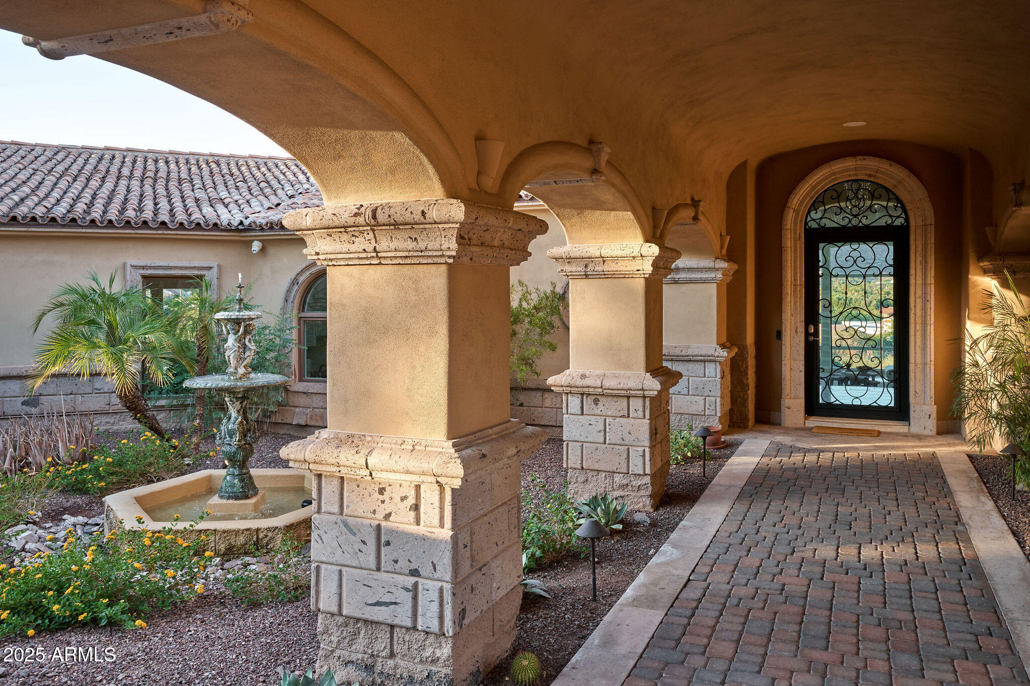 4490 E VALLEY VISTA Lane