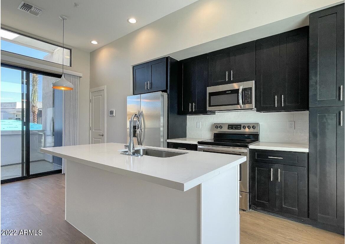 6060 E BASELINE Road 154