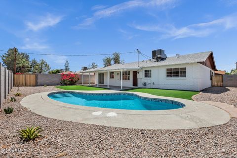 8002 E WHITTON Avenue Scottsdale AZ 85251