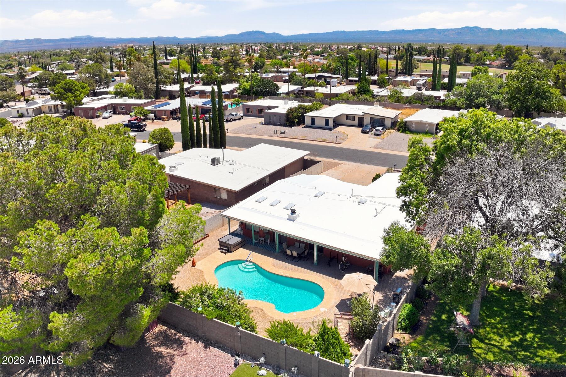 1132 LA ROSA Court