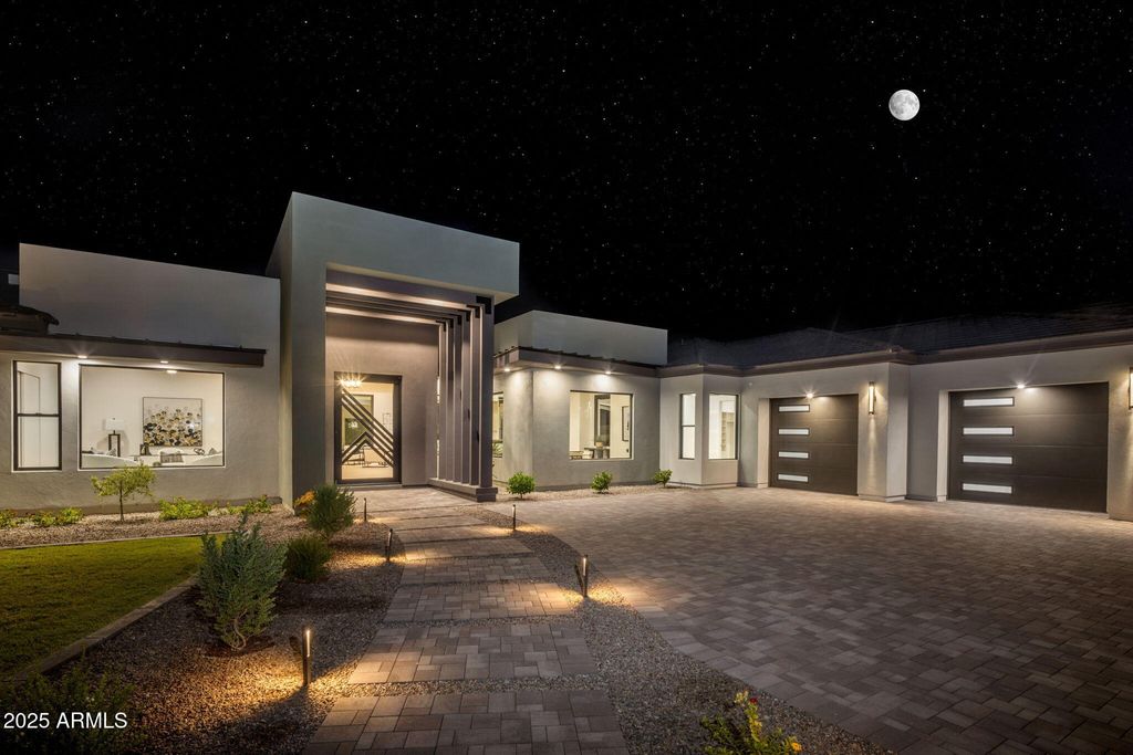 Photo of 3374 E Aquarius Court, Chandler, AZ 85249 (MLS # 6962449)