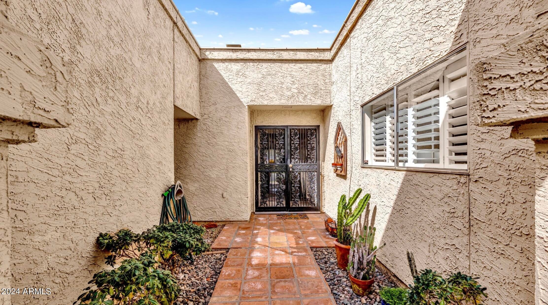8188 E Del Cuarzo Drive