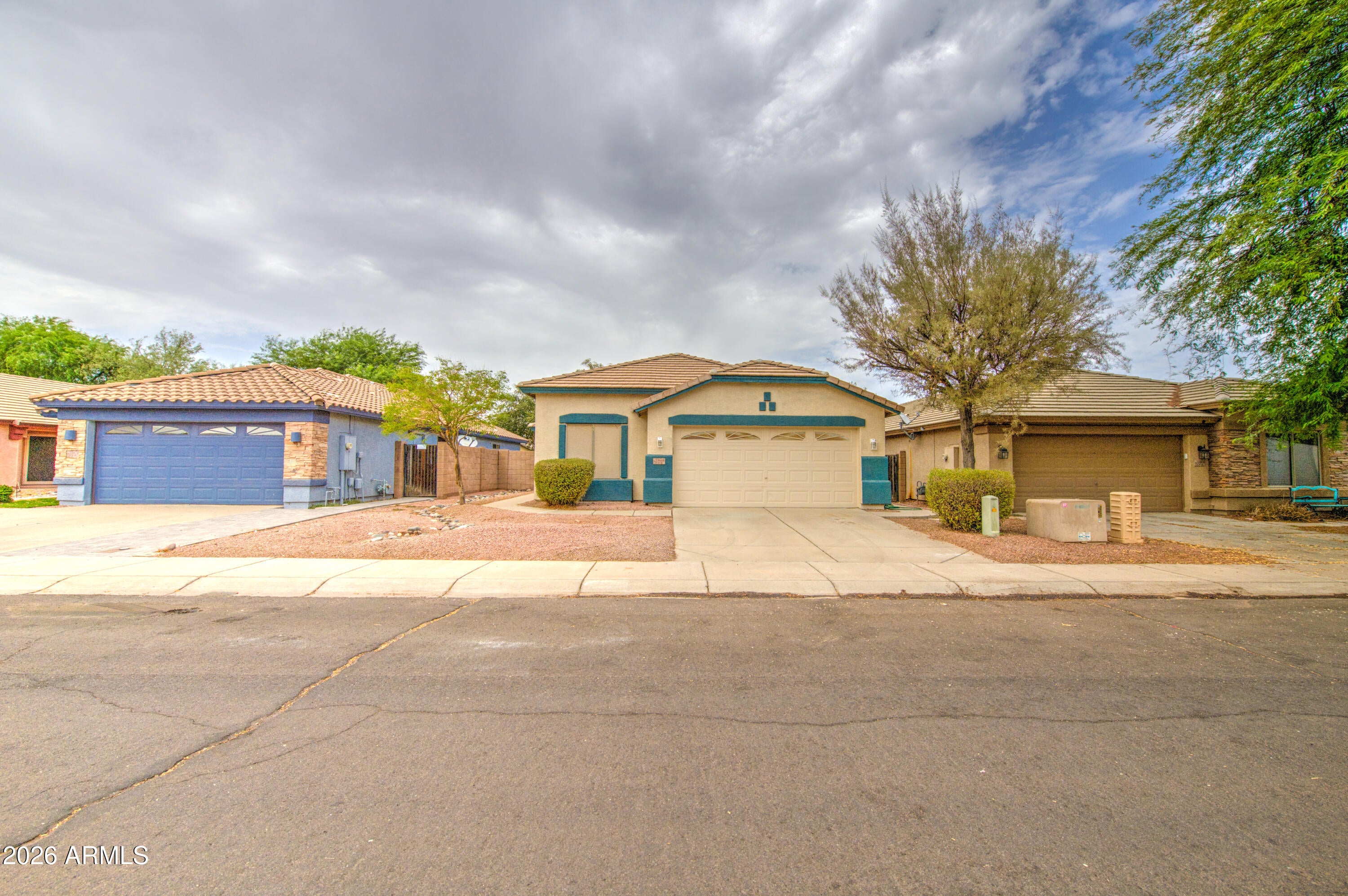 15668 W SAGUARO Lane