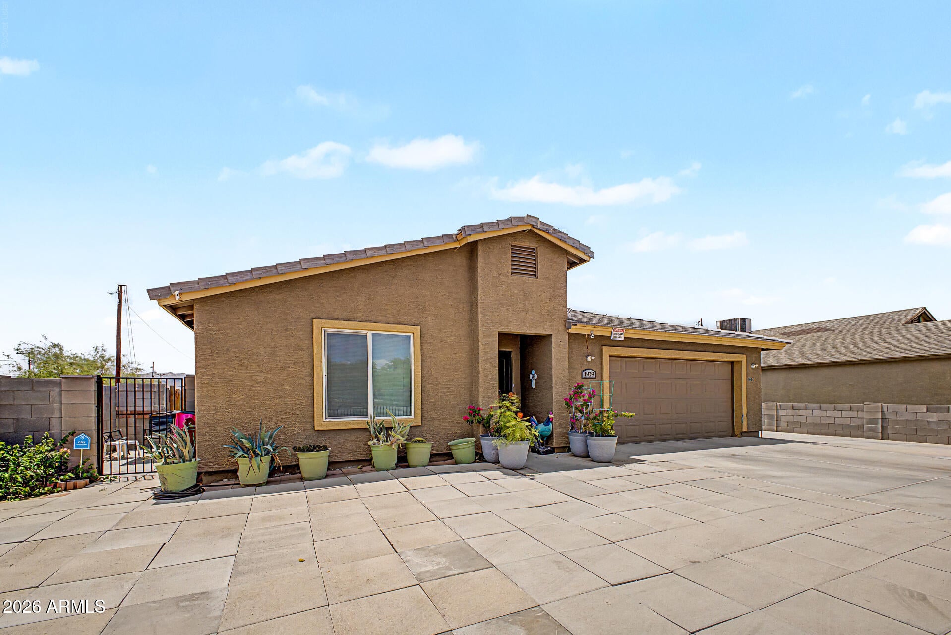 1939 E ENCINAS Lane