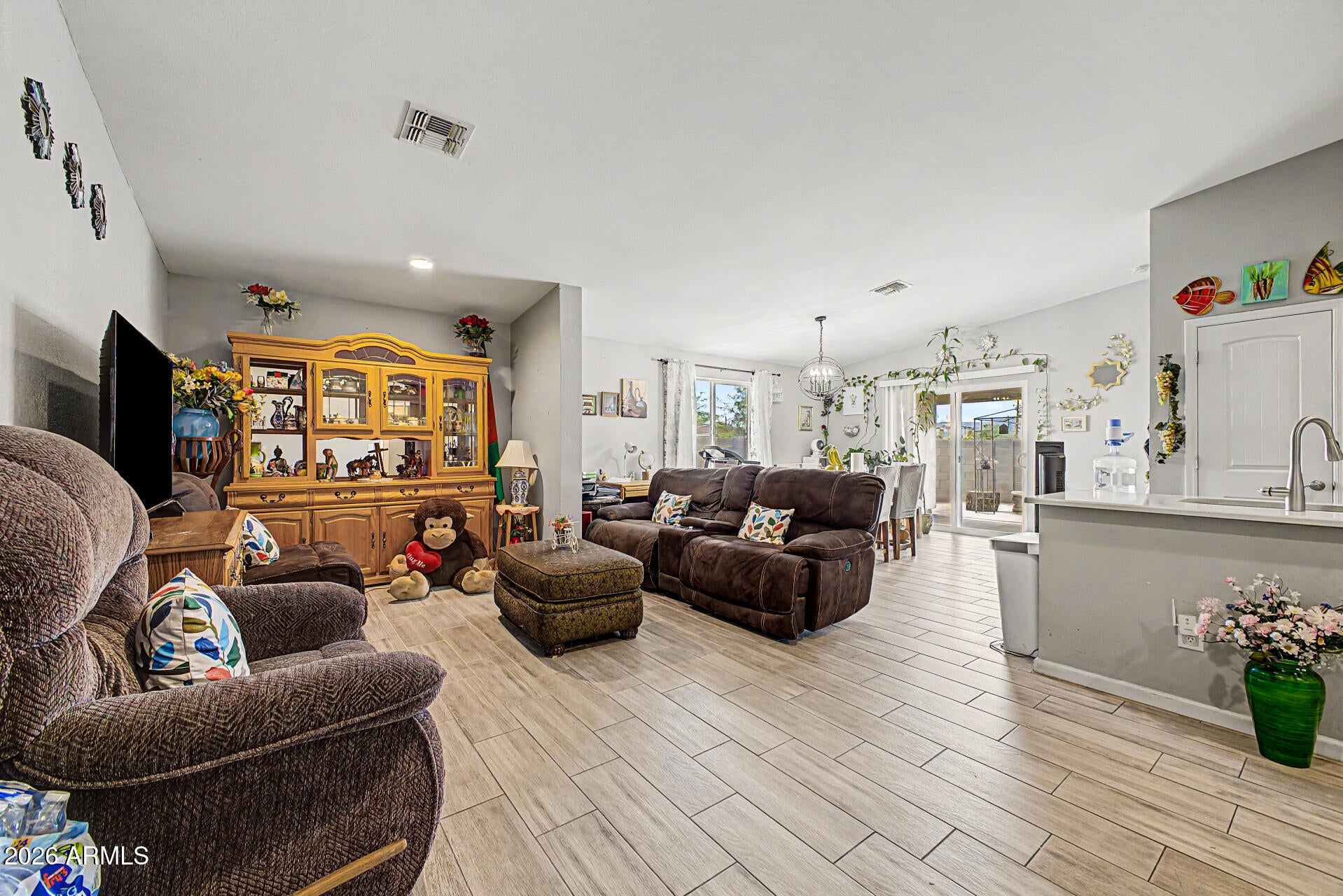 1939 E ENCINAS Lane