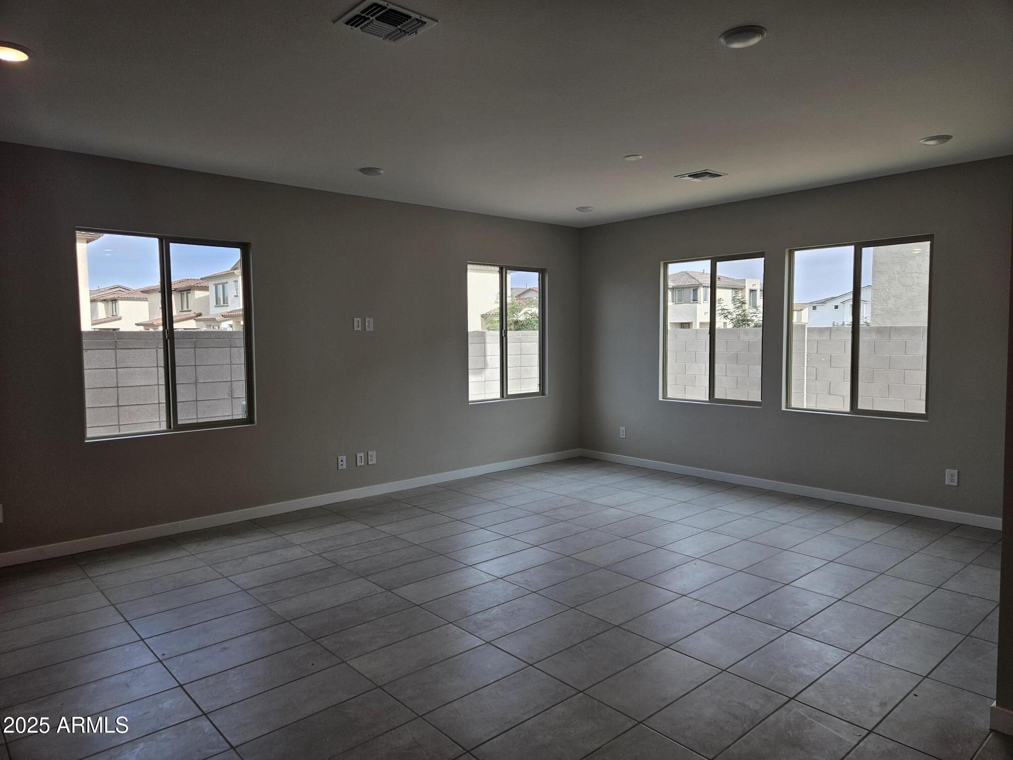 Homes 4 3354 S 180TH Lane