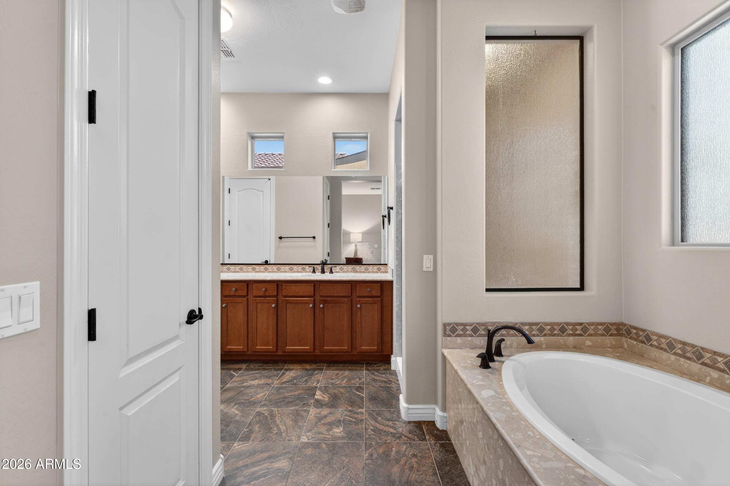 ARTESIAN RANCH - Residential