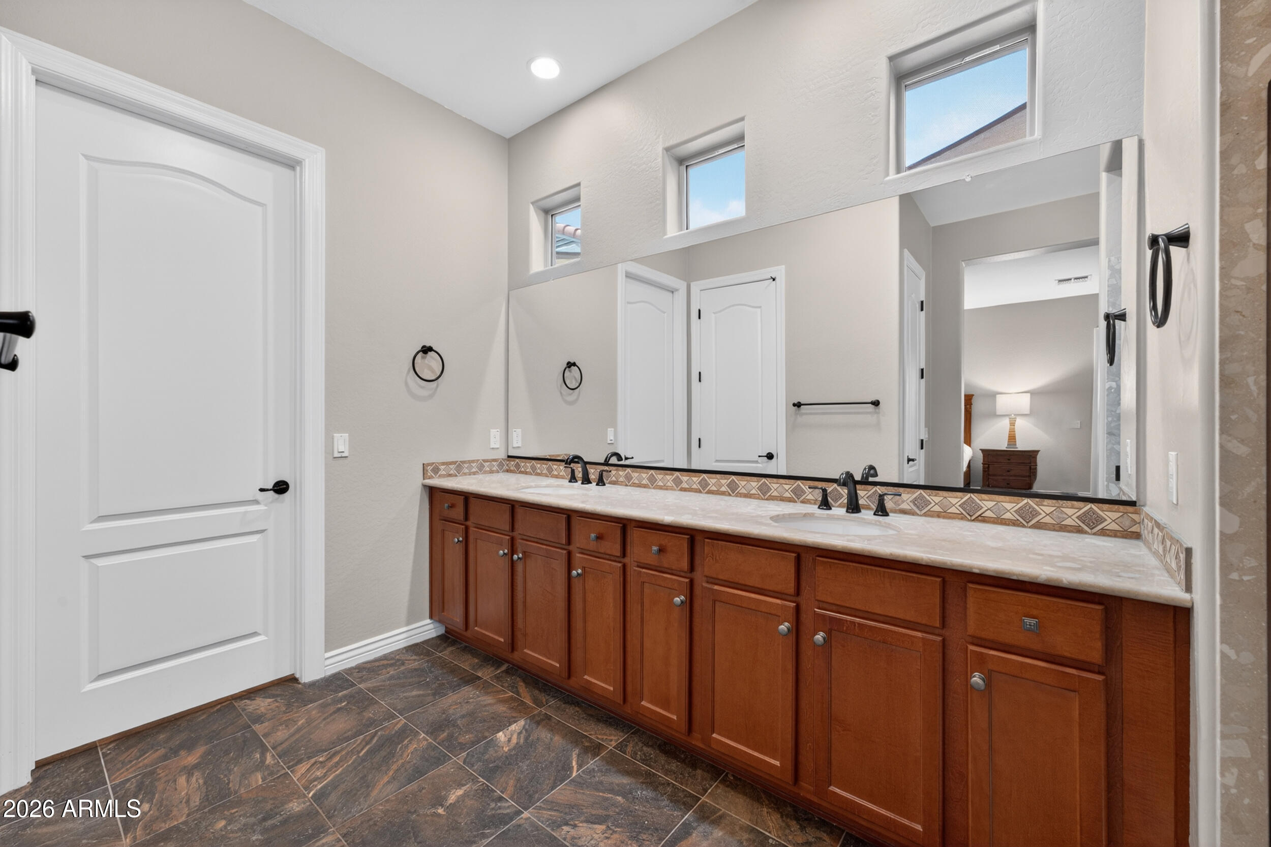 ARTESIAN RANCH - Residential