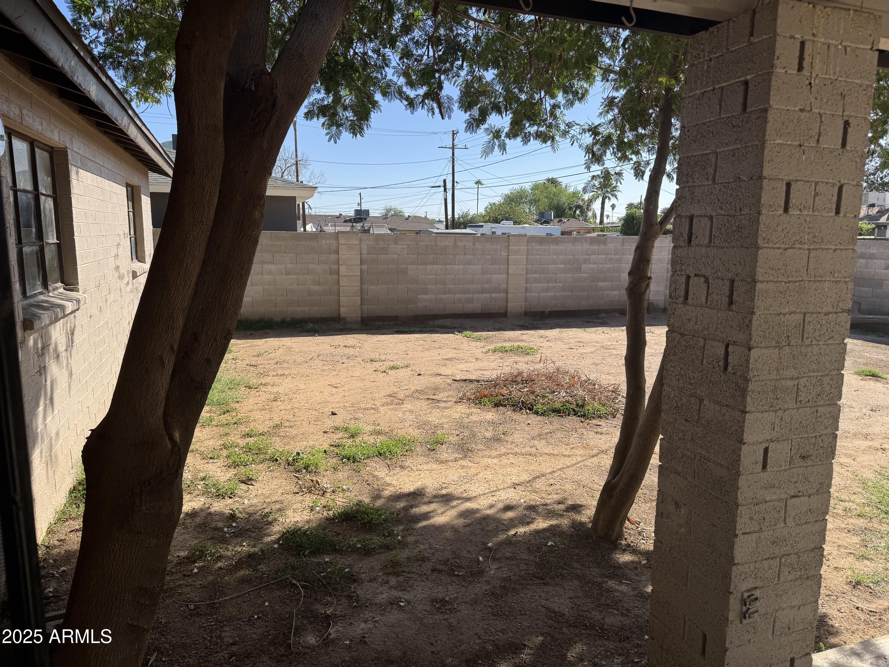 3801 W MONTEBELLO Avenue