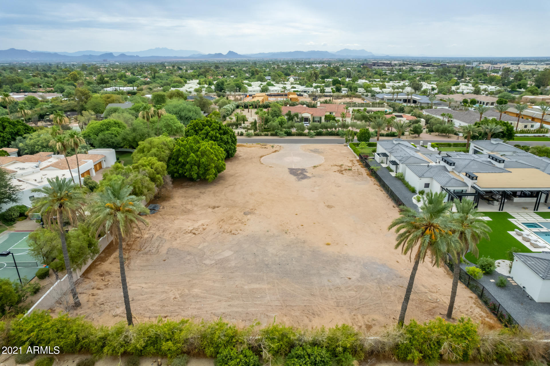 CAMELBACK LANDS - Land