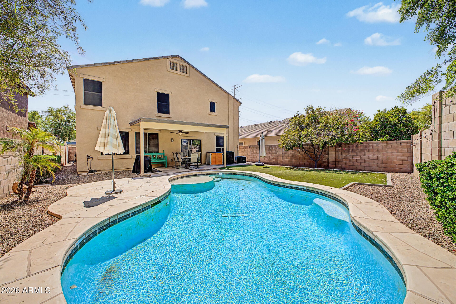 2740 E QUIET HOLLOW Lane