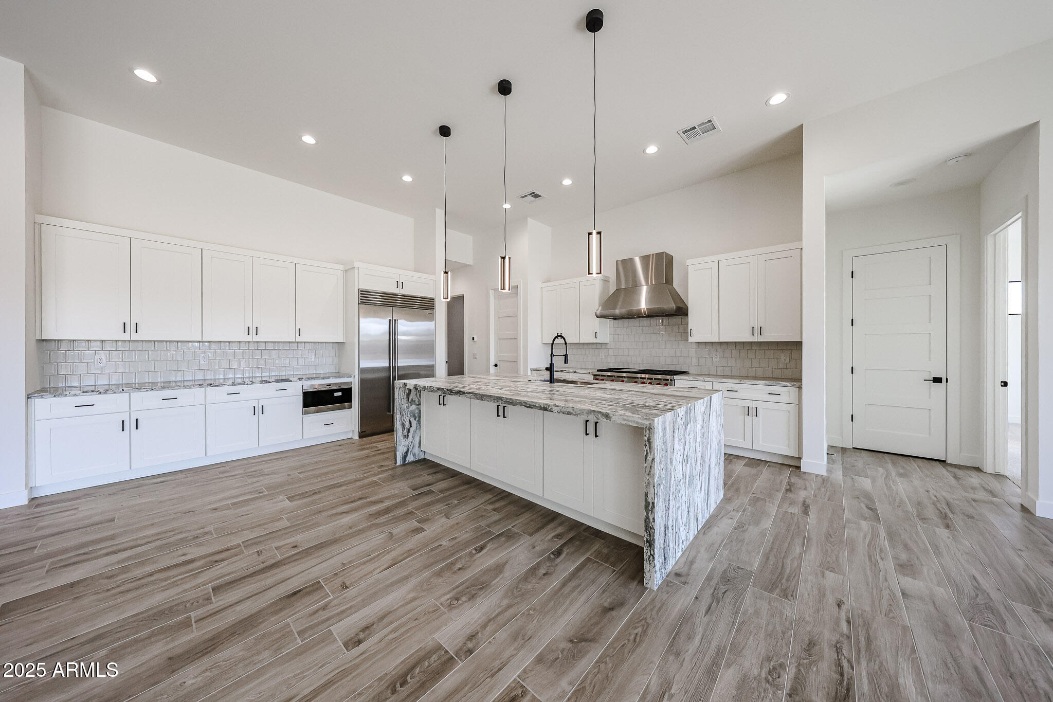 3295 W Mesquite Street