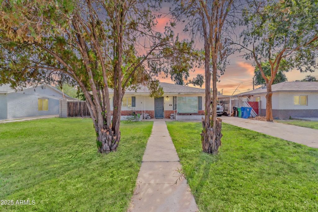 Photo of 345 W 9th Street W, Mesa, AZ 85201 (MLS # 6926578)