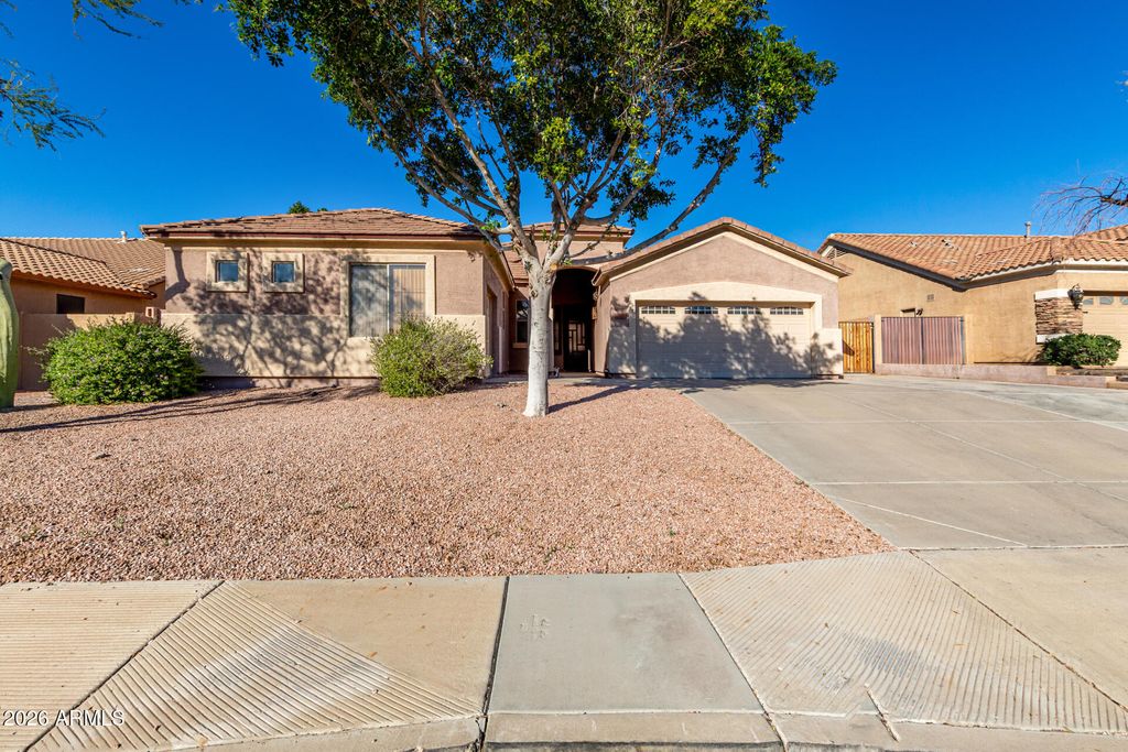 Photo of 7398 W Lariat Lane, Peoria, AZ 85383 (MLS # 6968866)