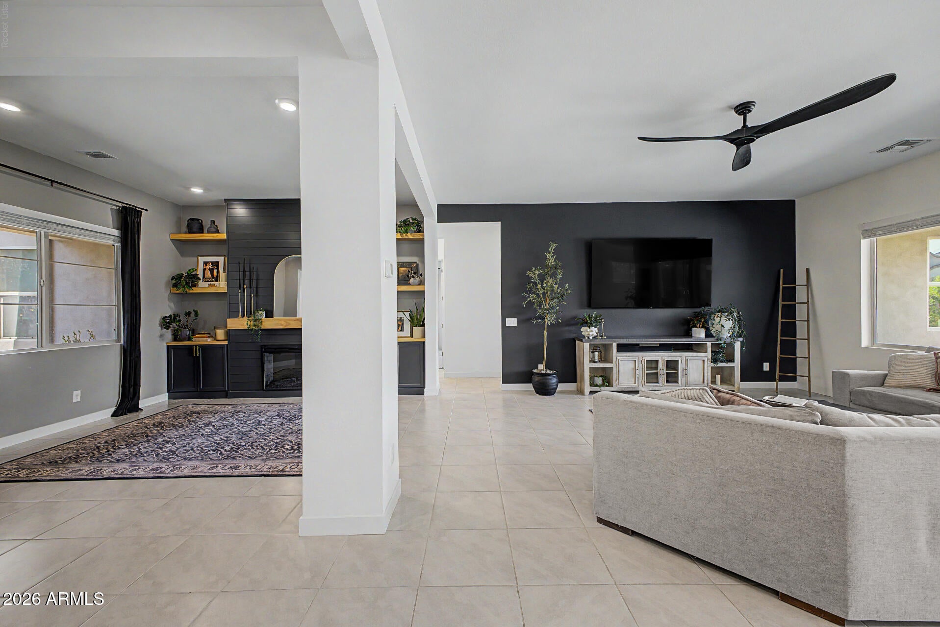 4823 W FLAT IRON Court