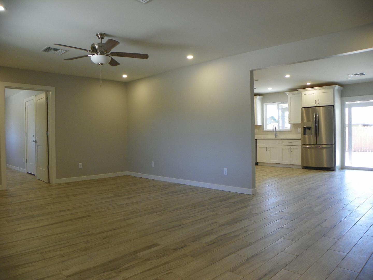 8337 E Meadowbrook Avenue