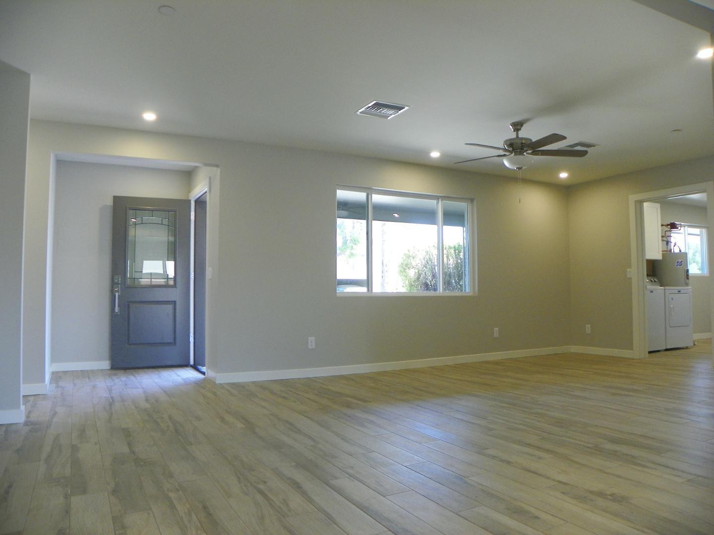 8337 E Meadowbrook Avenue