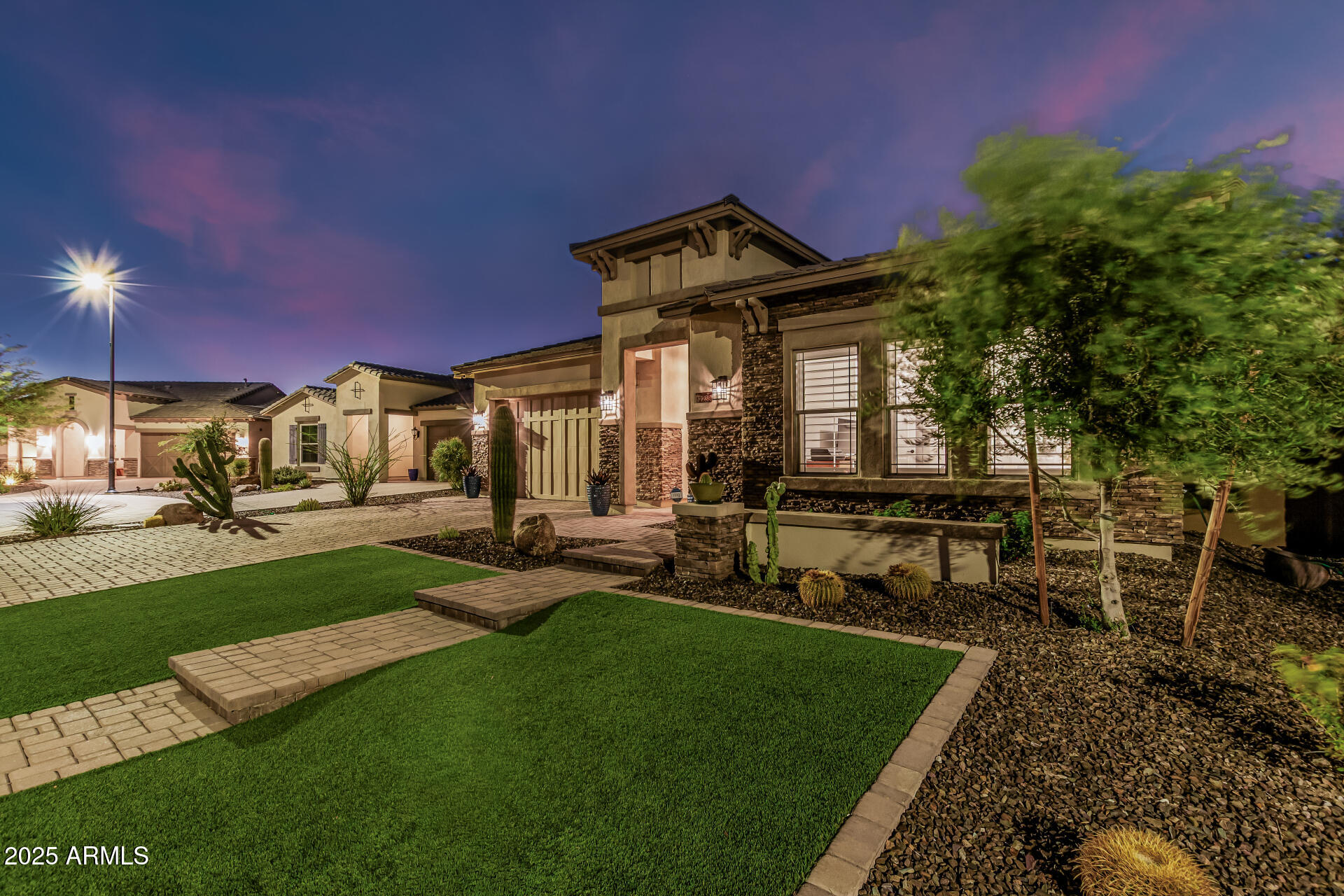 12238 W CREOSOTE Drive