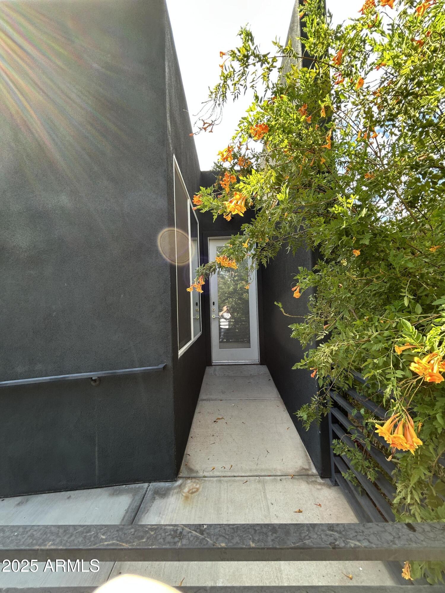 526 W CULVER Street B