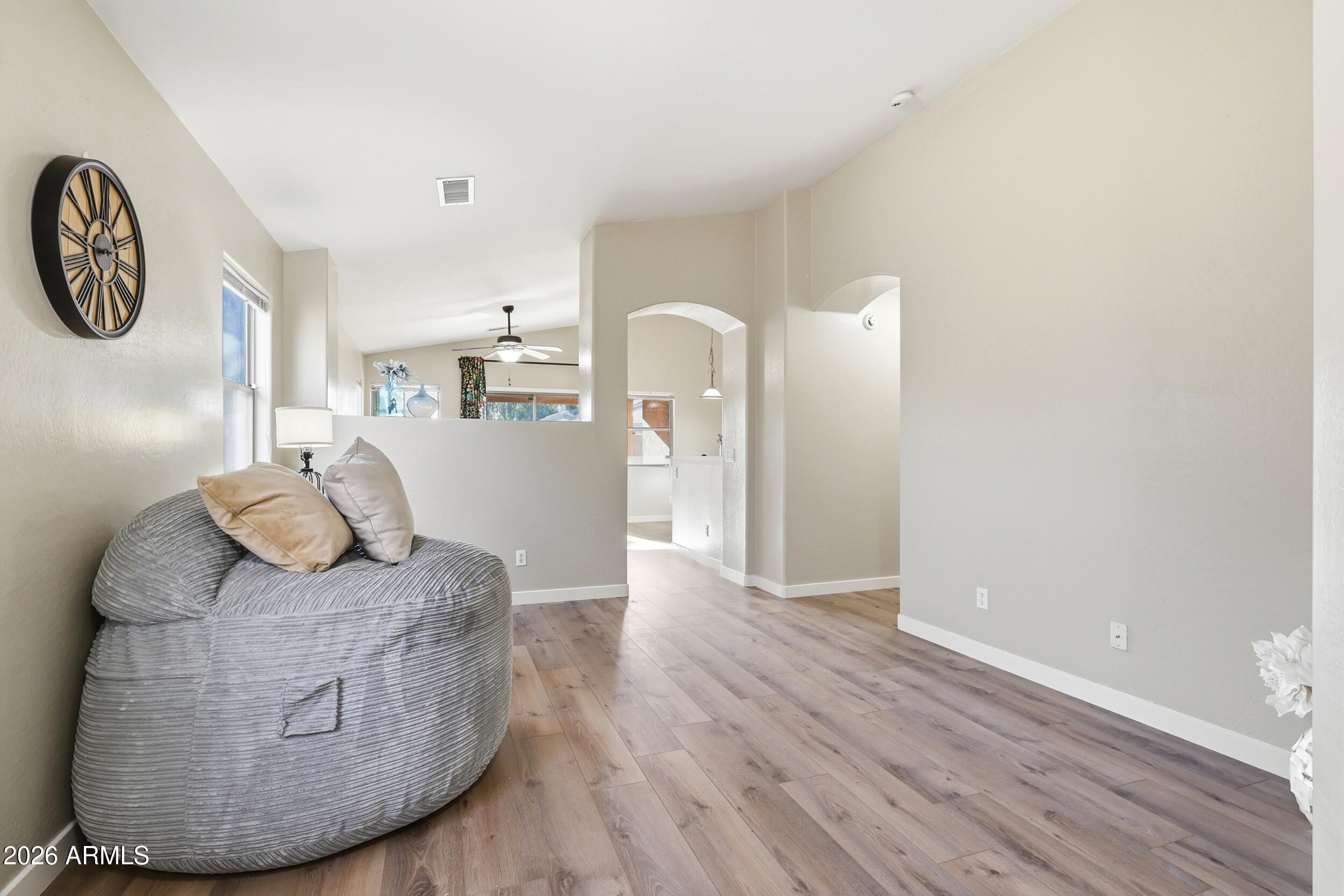 10809 W RIO VISTA Lane