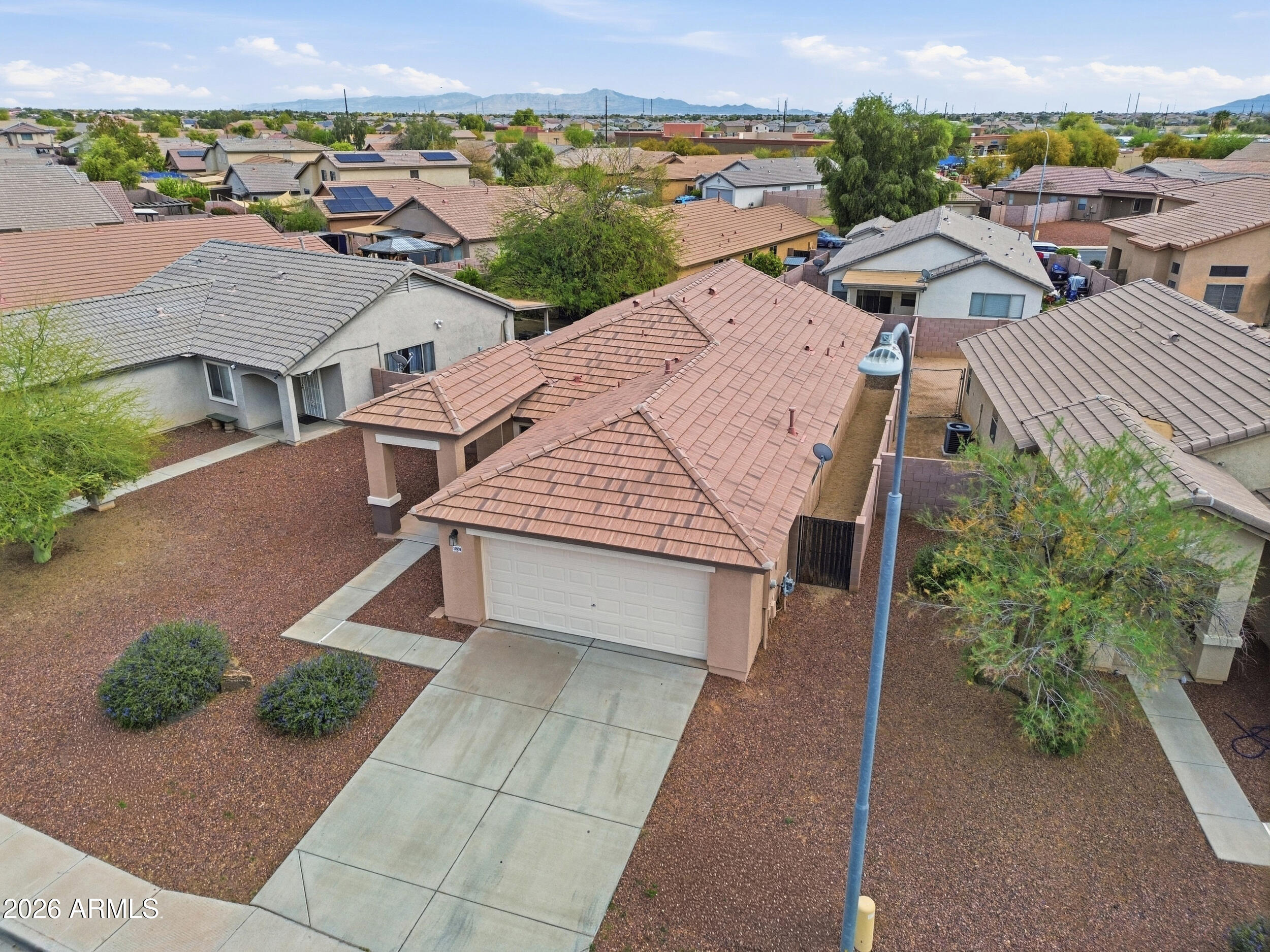 10809 W RIO VISTA Lane