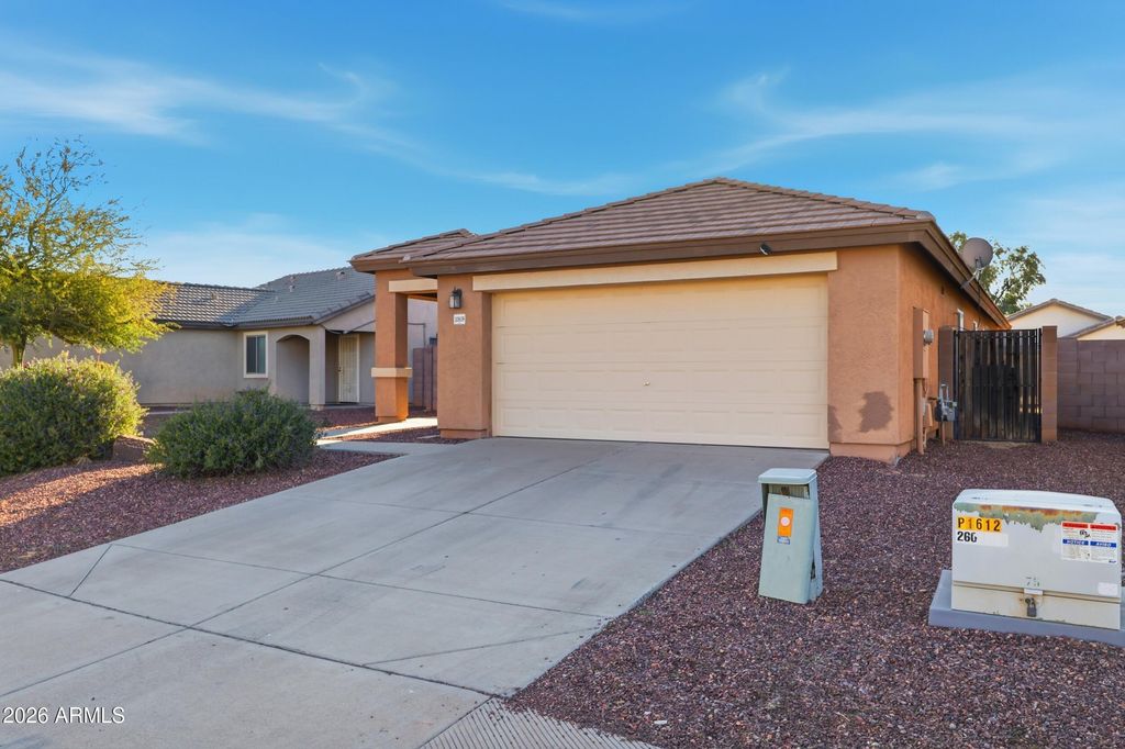 Photo of 10809 W Rio Vista Lane, Avondale, AZ 85323 (MLS # 6976025)