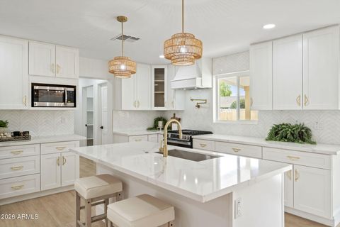 Photo of 8314 E Camelback Road, Scottsdale, AZ 85251 (MLS # 7027526)