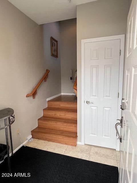 8270 N Hayden Road 2055