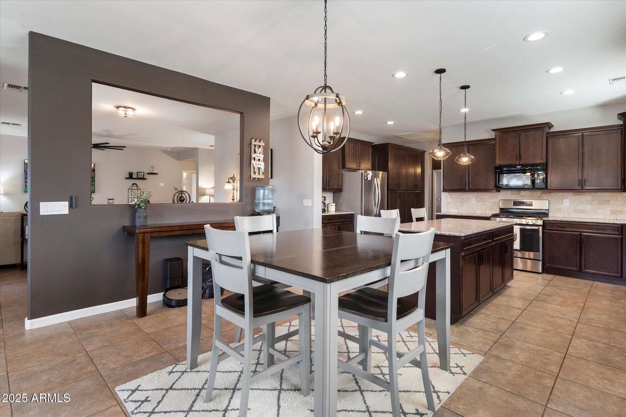 5543 W Kowalsky Lane