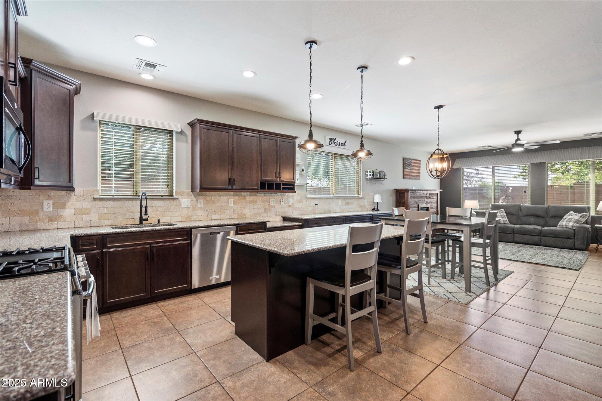 5543 W Kowalsky Lane