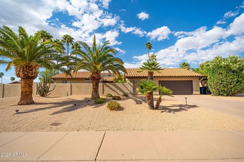 302 E ACAPULCO Lane Phoenix AZ 85022